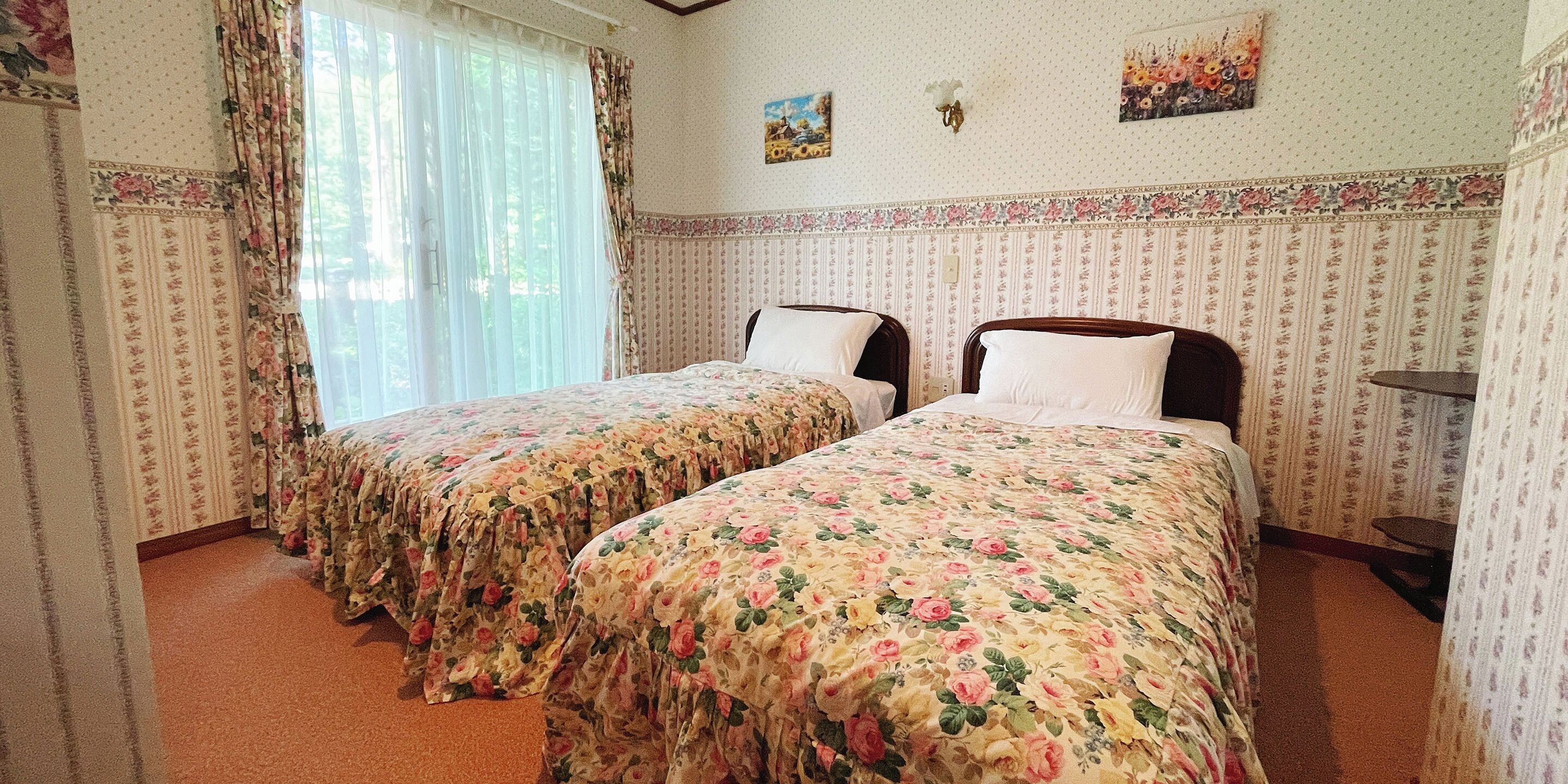 Twin Room | Free WiFi, bed sheets