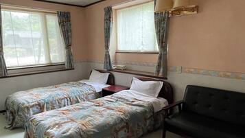 Twin Room | Free WiFi, bed sheets