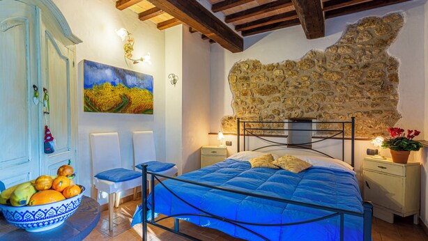 Double Room, Garden View | Down duvets, free WiFi, individually decorated, individually furnished - Agriturismo La Casa di Gelsomino (Massa Martana)