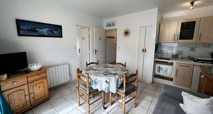 Residence Saint Hilaire for 5 People