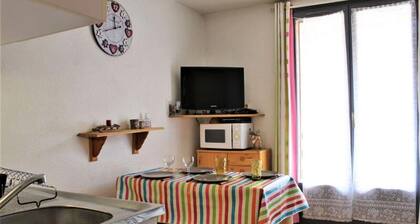Studio for 4 People