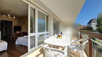 Tempat makan outdoor