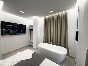 Honeymoon Double Room, 1 Queen Bed, Balcony, Sea View | Soundproofing, free WiFi - Hotel AURA (Sarande)