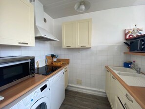 Kühlschrank, Geschirrspüler