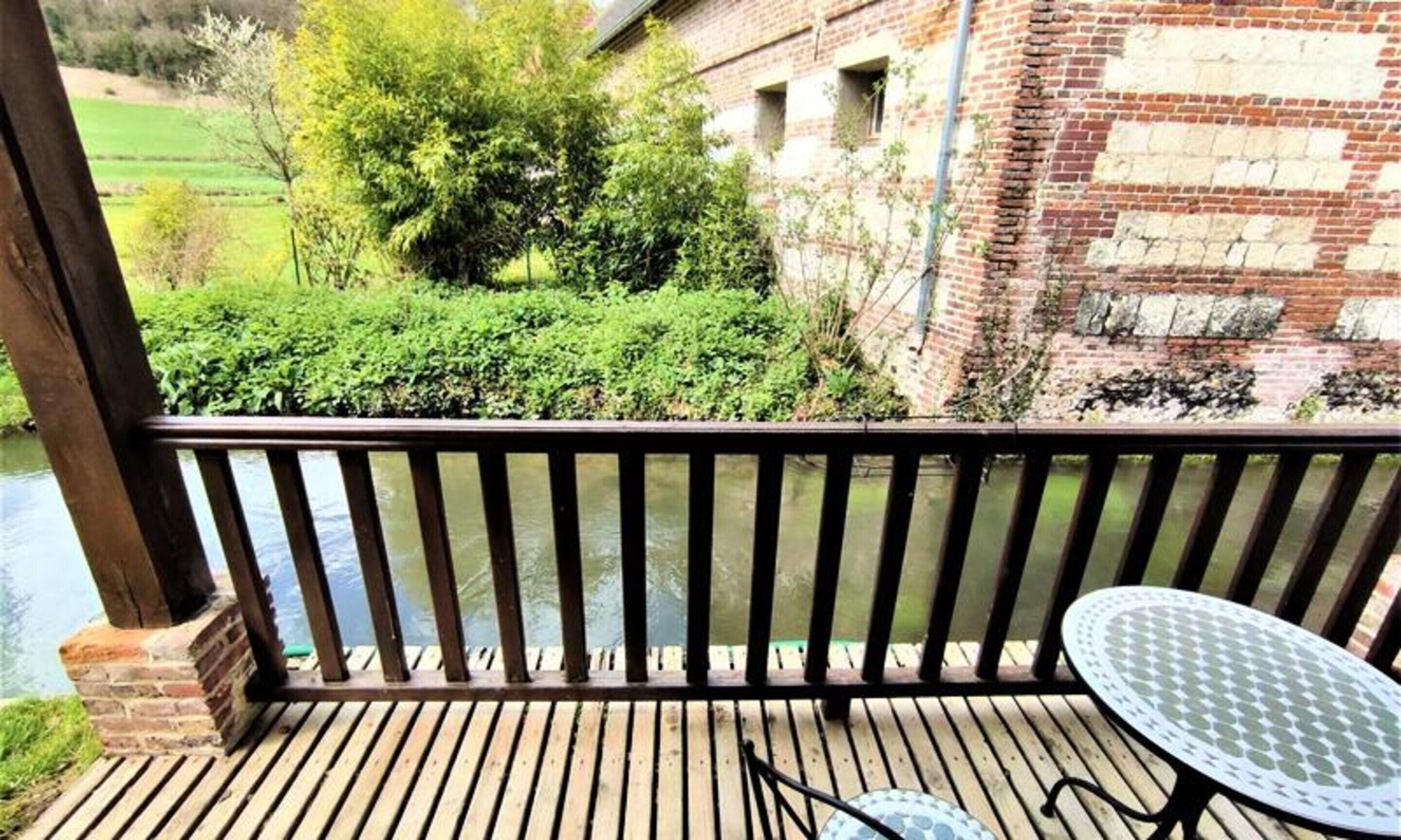 Tempat makan outdoor