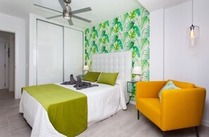 1 chambre, fer et planche à repasser, draps fournis