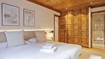 2 dormitorios, tabla de planchar con plancha, Internet y ropa de cama