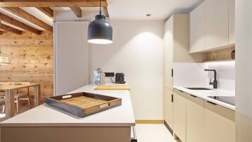 Frigorífic, microones, forn i rentaplats