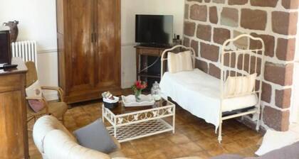 Gite de France in Vars-sur-roseix 3 Ears