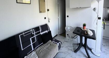 Beautiful Apartment Near Beach