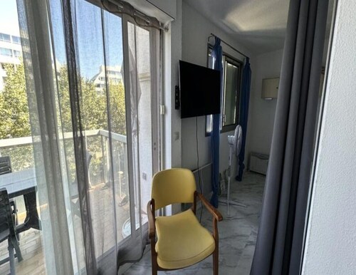 Beautiful Apartment Near Beach