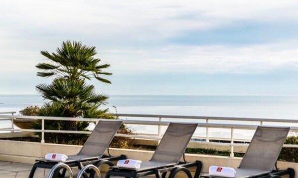 숙박 시설 구내