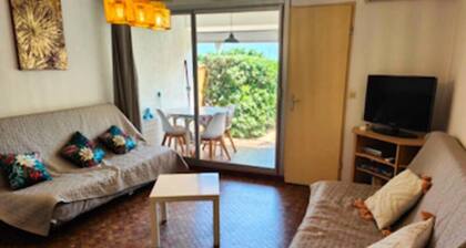 Comfort With Parking and Garden