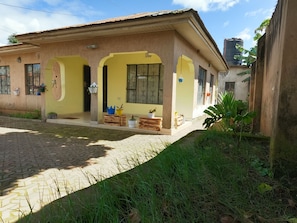 Exterior - Sofa SoGood (Arusha)
