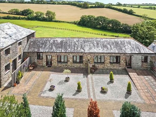 Byre Cottage - UK50028
