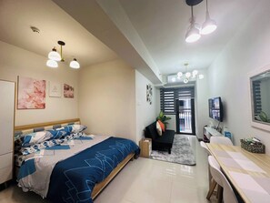 Iron/ironing board, internet, bed sheets, wheelchair access