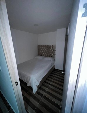 2 bedrooms, Internet
