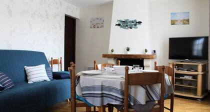 Houses & Villas for 4 People