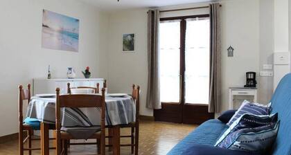 Houses & Villas for 4 People