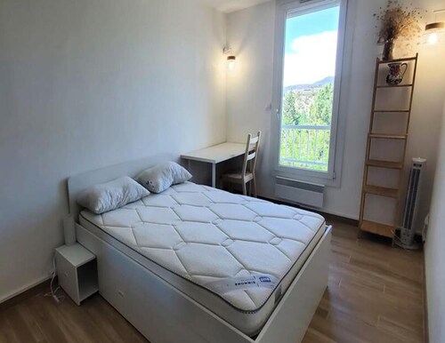 Spacious T4 Sea Views and Esterel Massif