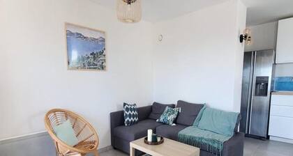 Spacious T4 Sea Views and Esterel Massif
