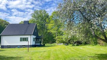 House | Property grounds