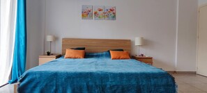 2 多间卧室、熨斗/熨衣板、WiFi、床单