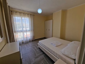 4 bedrooms, WiFi