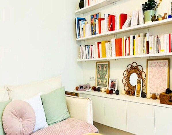 Living room - Standing Cocoon Paris 11 (Paris)