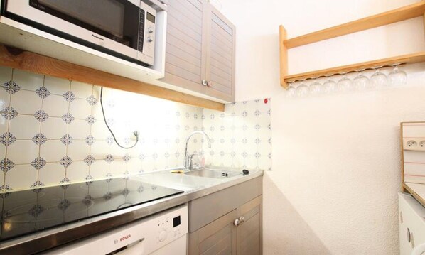 냉장고, 전자레인지, 식기 세척기, 커피/티 메이커