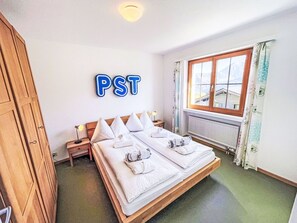 1 habitación, cuna de viaje y wifi gratis
