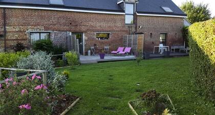 Gite de France The Small Terrace