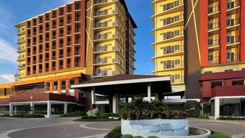 Condo, 1 Bedroom, Accessible, Balcony | Exterior