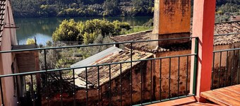 Charming new apartment with river view