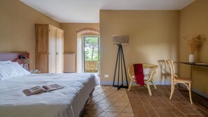 1 soverom, reiseseng for barn og wi-fi (inkludert)