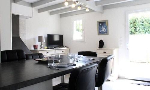 Houses & Villas for 4 People