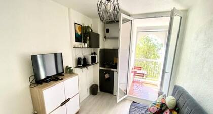 Apartment on the Port of Carnon