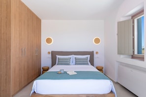 Duplex luxueux, vue sur la mer | Draps en coton égyptien, literie de qualité, couette en duvet