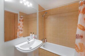 Handtücher, Seife, Toilettenpapier