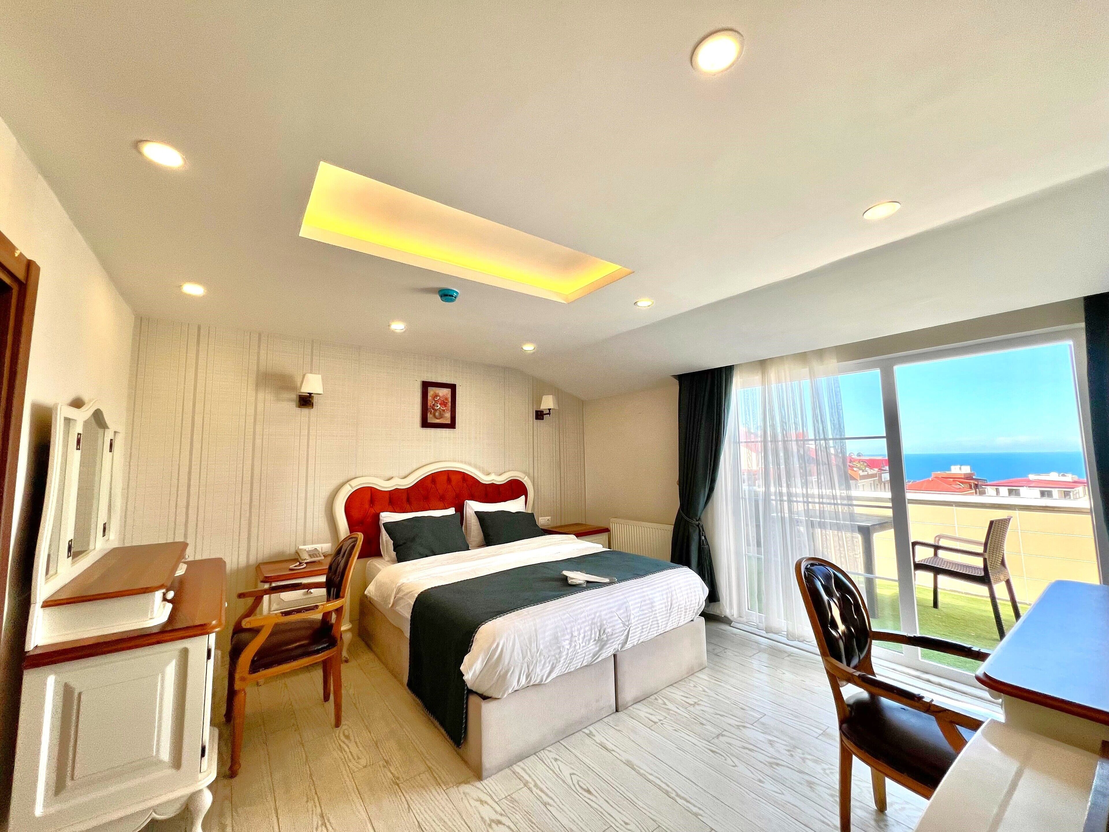 Dobbeltrom – superior, balkong, sjøutsikt | Lydisolert og wi-fi (inkludert)