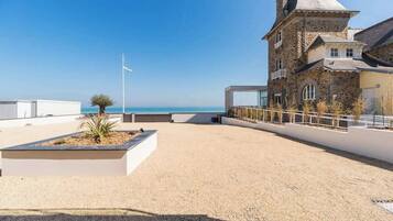 Enceinte de lâhĂ©bergement