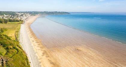 "The Black" - Vue mer & parking aux Rosaires