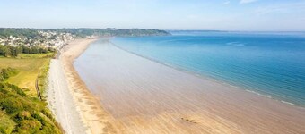 "The Black" - Vue mer & parking aux Rosaires