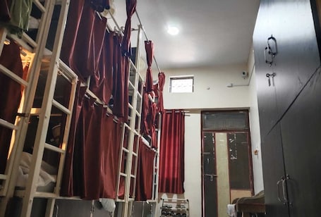 Studio, Mixed Dorm | Free WiFi