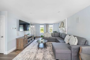 تلفزيون، مكتب