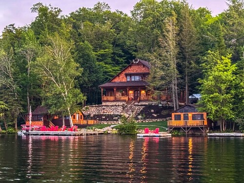Lakeside Lodge - Springview Cottage on 7th Lake
