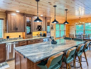 Dining - Highland Hideaway in Old Forge, NY (Old Forge)