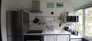 Mikrobølgeovn, ovn, kogeplade, kaffe-/temaskine