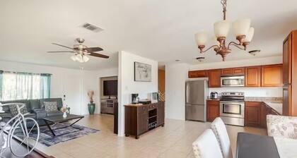 Relaxing 2BR Home with Office + Garden - 10 Min to Beach & Family Friendly