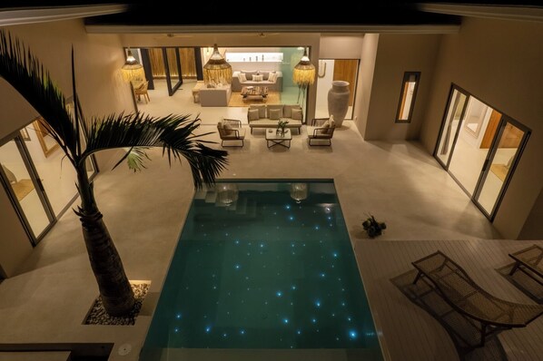 Piscine extérieure